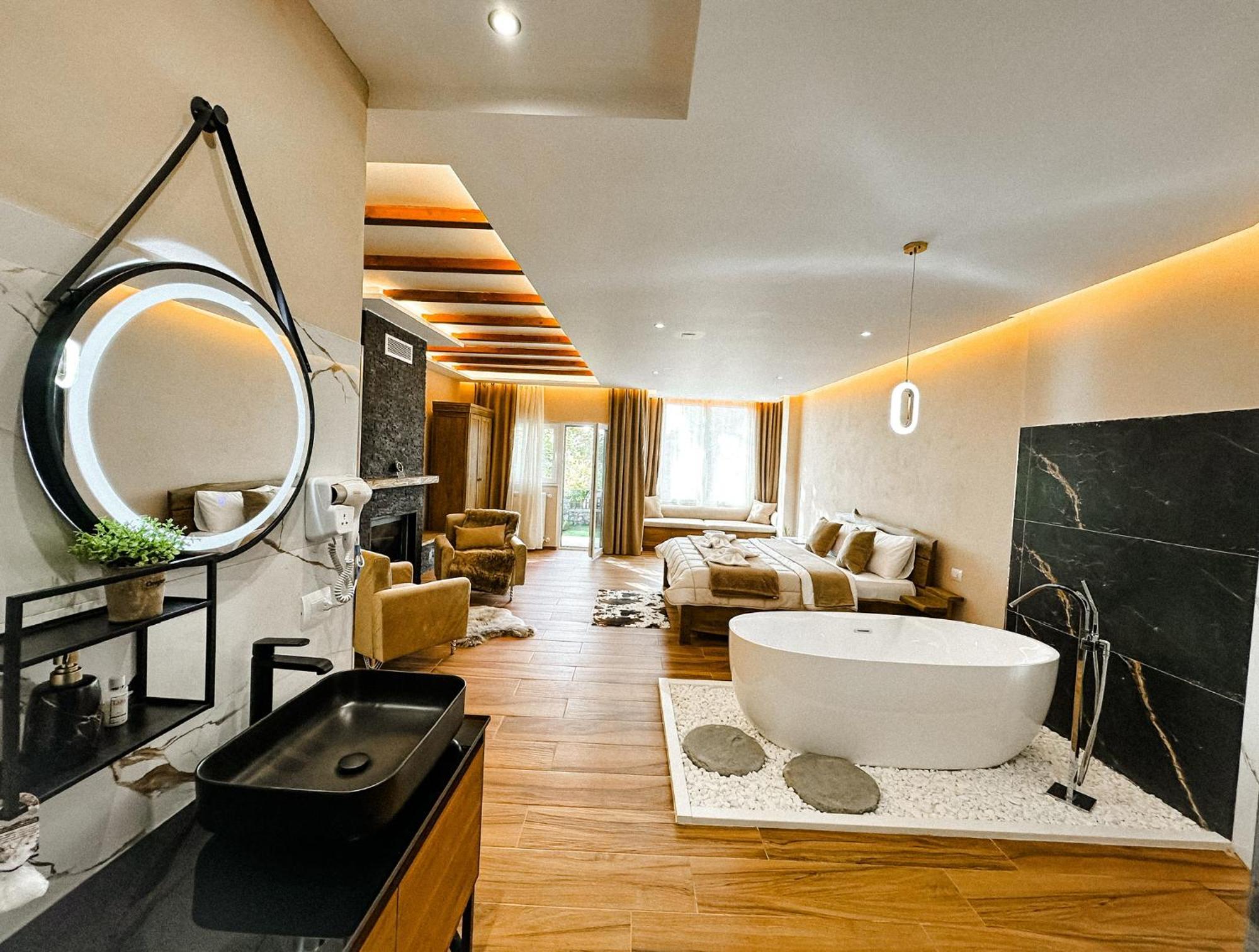 Vila Alpini Razëm Exterior foto